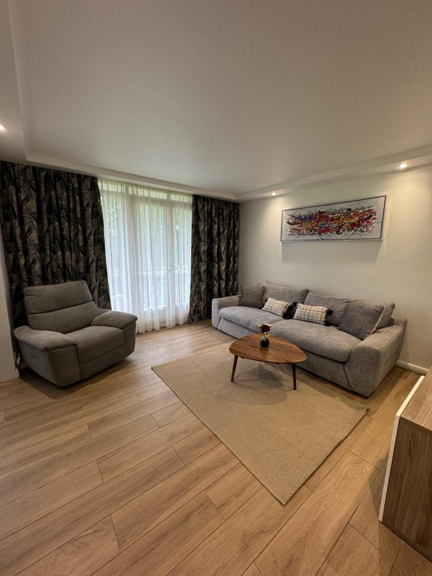 Une Chambre Dans Un Appartement Ablon-sur-Seine Экстерьер фото