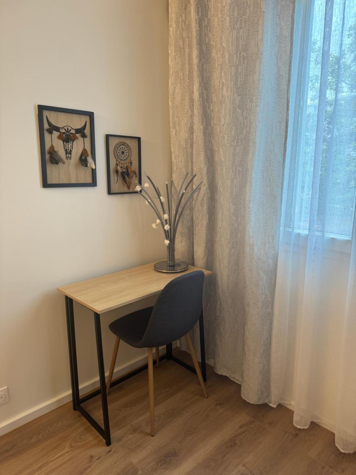 Une Chambre Dans Un Appartement Ablon-sur-Seine Экстерьер фото